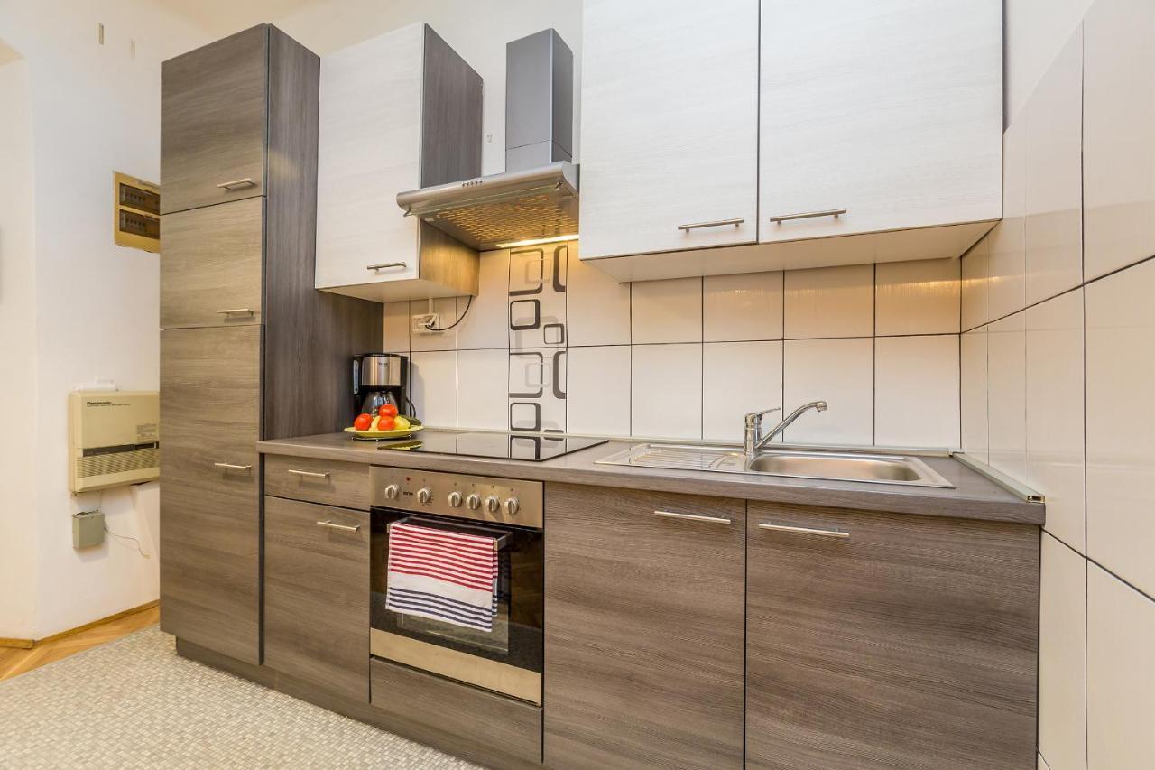 רייקה Apartment Juna מראה חיצוני תמונה